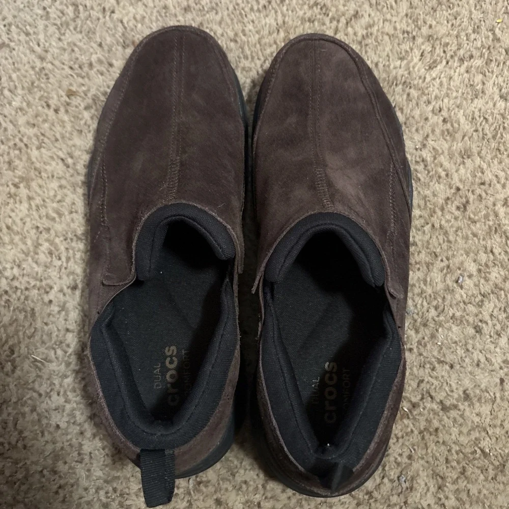 Crocs Men Swiftwater Loafer Shoe Size 12 Brown Suede Slip On Comfort Casual Clog